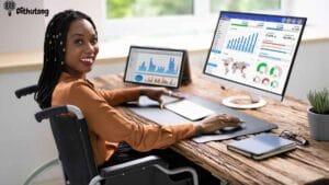Botswana entrepreneur analyzing market data on a laptop | Dithutong: Online Courses & eLearning in Botswana | eLearning for Botswana Botswana entrepreneur analyzing market data on a laptop : How to Become an Online Teacher in Botswana | Dithutong