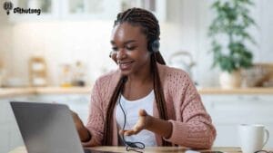 Happy online tutor in Botswana teaching a Setswana lesson | Dithutong: Online Courses & eLearning in Botswana | eLearning for Botswana Happy online tutor in Botswana teaching a Setswana lesson