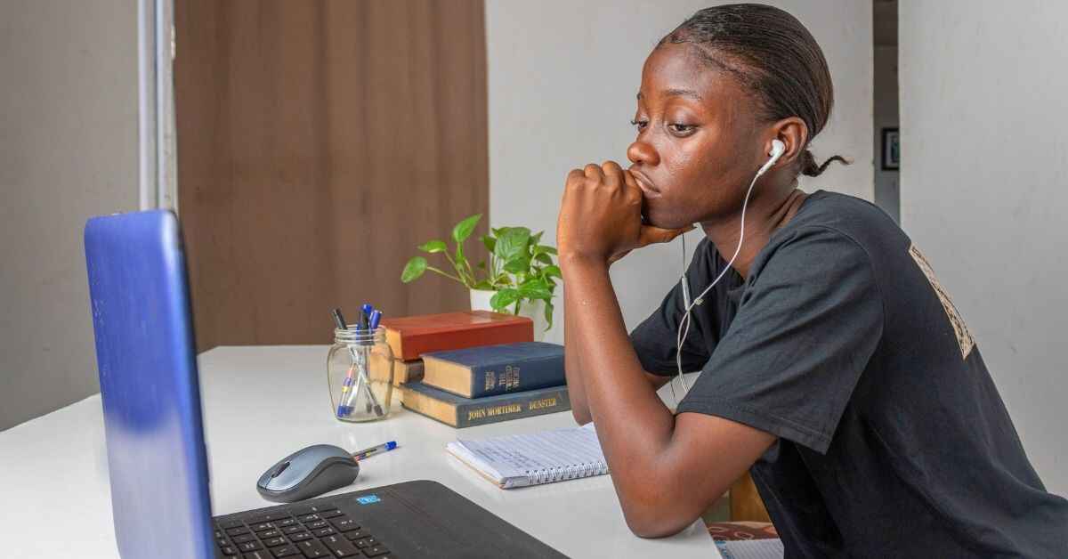 benefits of online learning with Dithutong in Botswana, featuring e-learning advantages